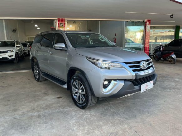 250311948 - TOYOTAHILUX SW4 SRX 4X42020