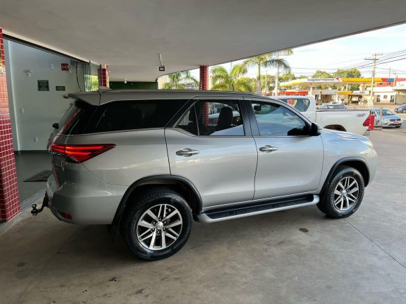 250311948 - TOYOTAHILUX SW4 SRX 4X42020