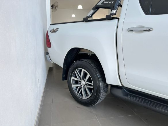 250430963 - TOYOTAHILUX CD SRV D4-D 4X42020